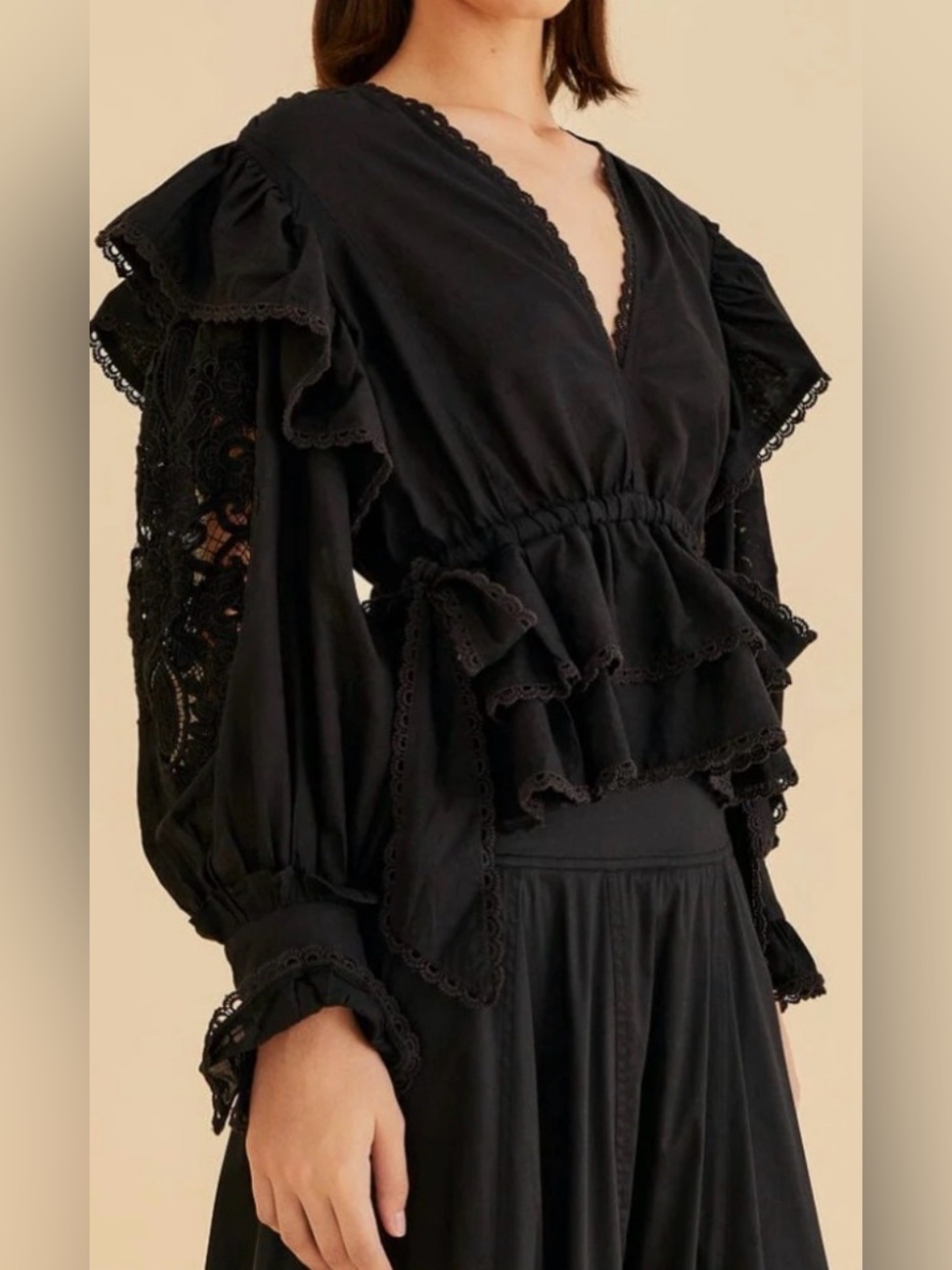 FARM Rio Black Long-Sleeve Ruffled V-Neck Blouse - Picture 2 of 4